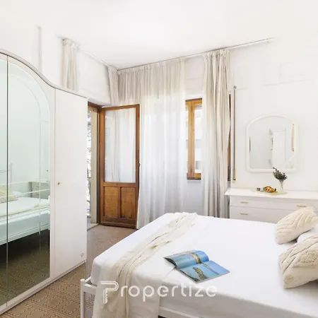 דירה Istoria - By Propertize *
